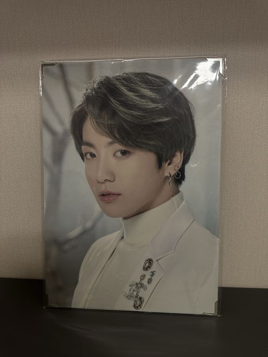 Фото Чонгук БТС Концертный мерч