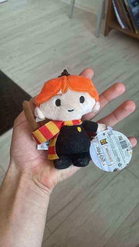 Harry Potter zabawka przypinka ron wesley