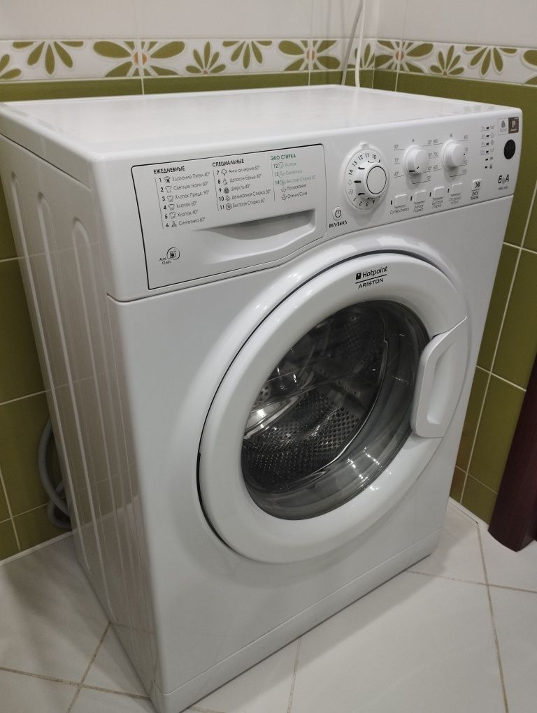 Компактна пральна машина Hotpoint-Ariston WMSL 6080 CIS
