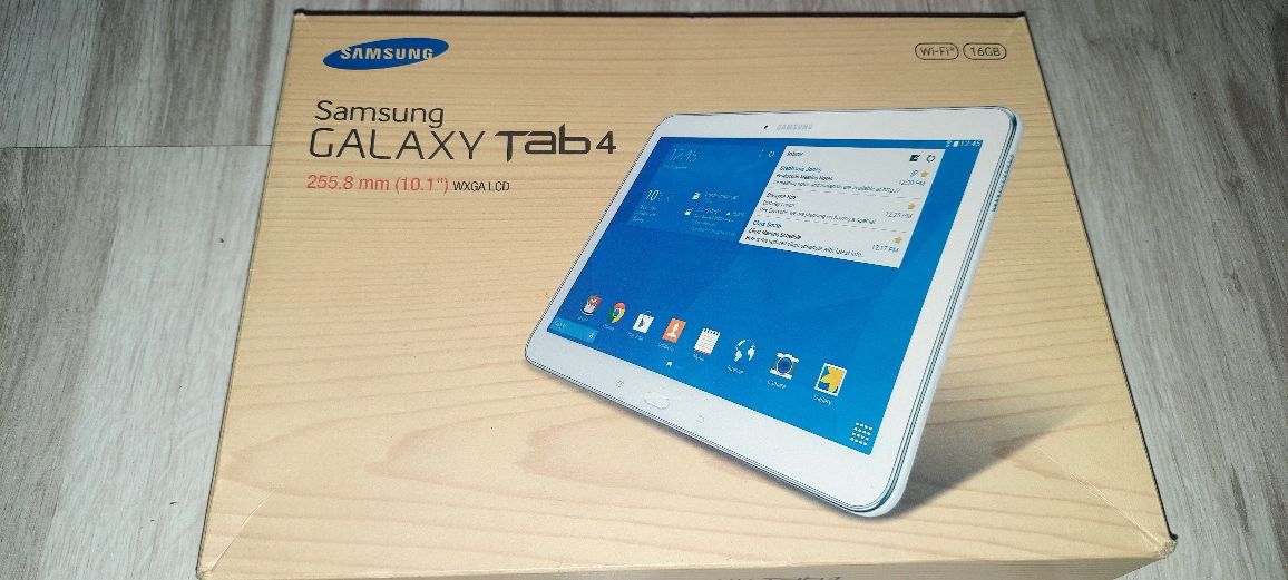 Tablet Samsung Galaxy Tab 4 Android +podstawka