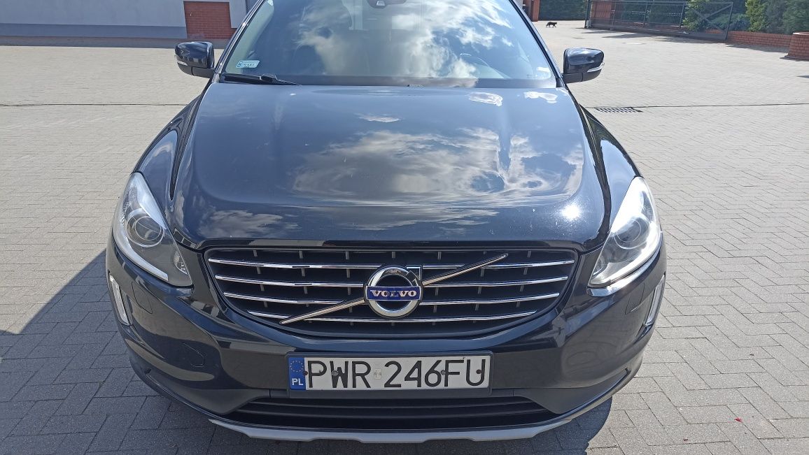 Volvo XC60 2015 rok 2.0D D4 automat MOMENTUM
