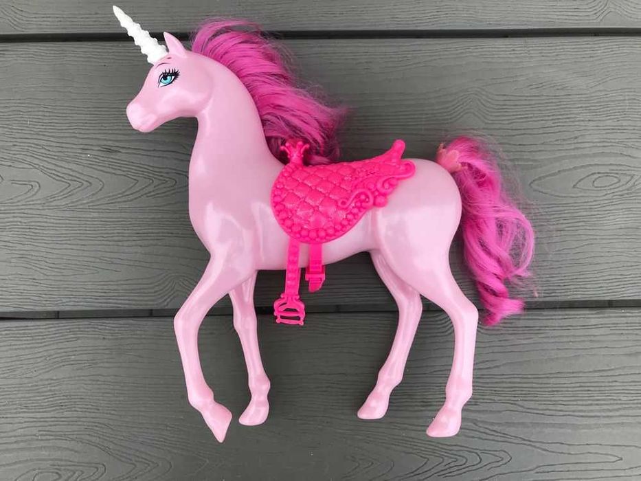 Różowy koń Mia i Ja