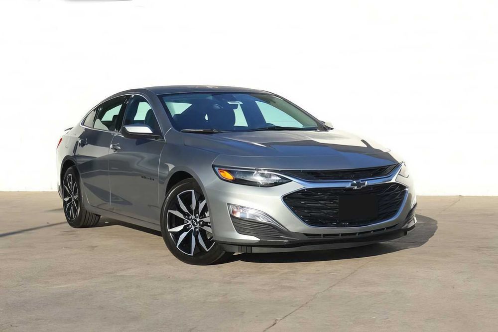 Chevrolet Malibu      2025