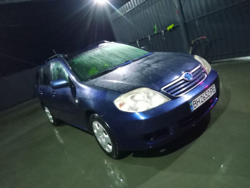 TOYOTA corola 2L D-4D