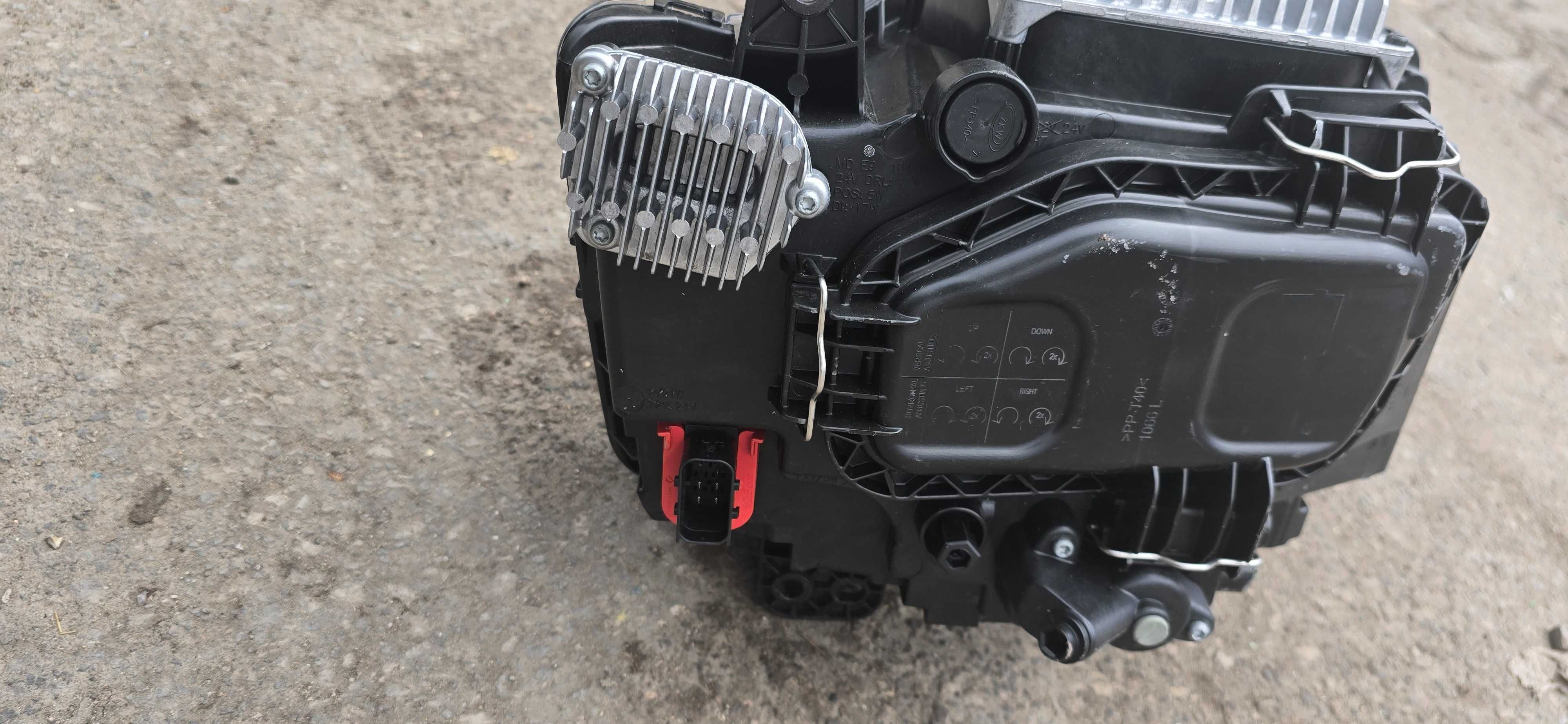 Reflektor Man tgx tg3 full led 2022