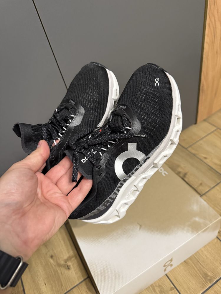 Кросівки 40,5  26 см on running взуття original