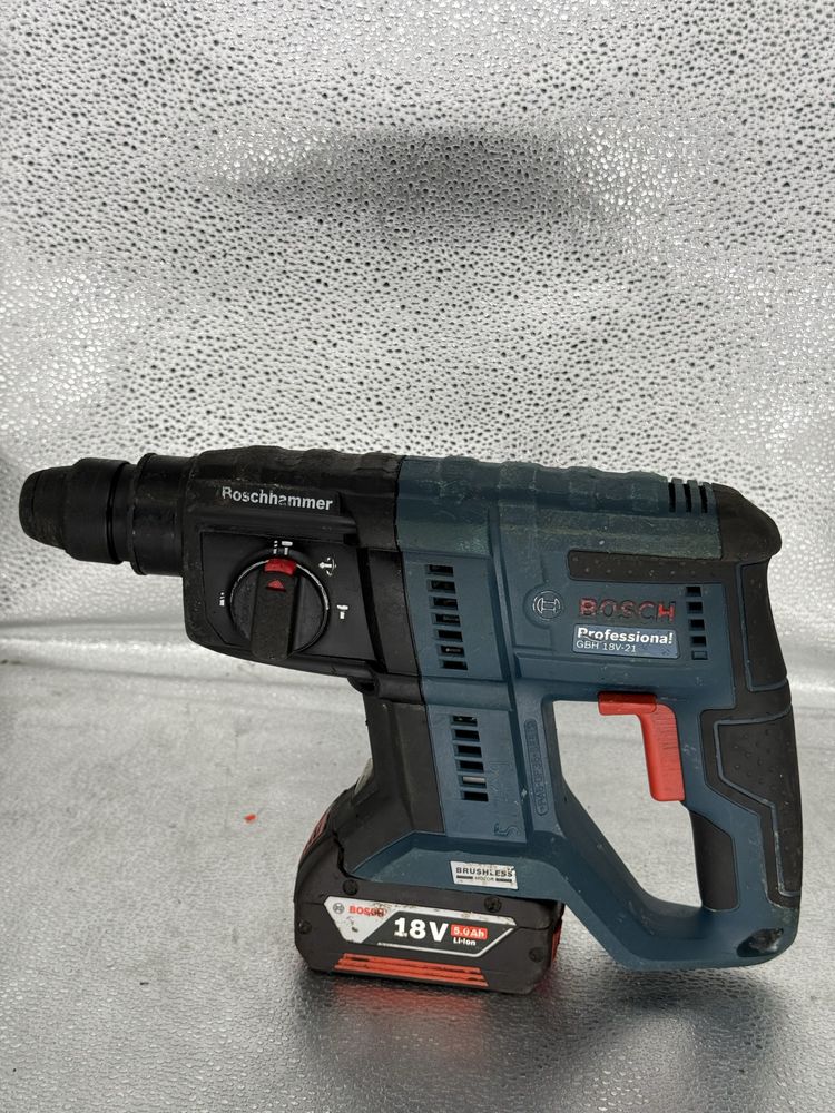 Перфоратор аккумуляторный Bosch GBH 18V-21