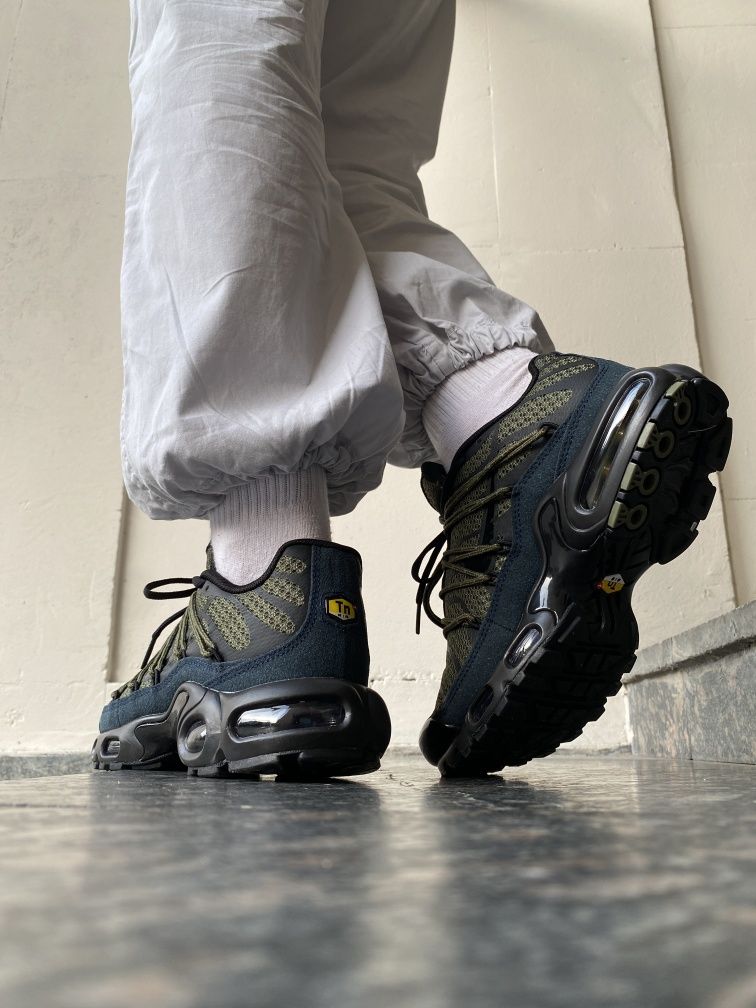 Чоловічі кросівки Nike Air Max TN Plus Khaki/Black(літо)