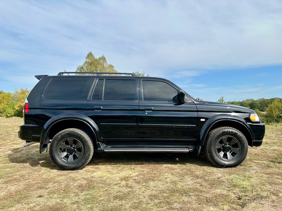 Mitsubishi Pajero Sport 3.0газ бензин Автомат
