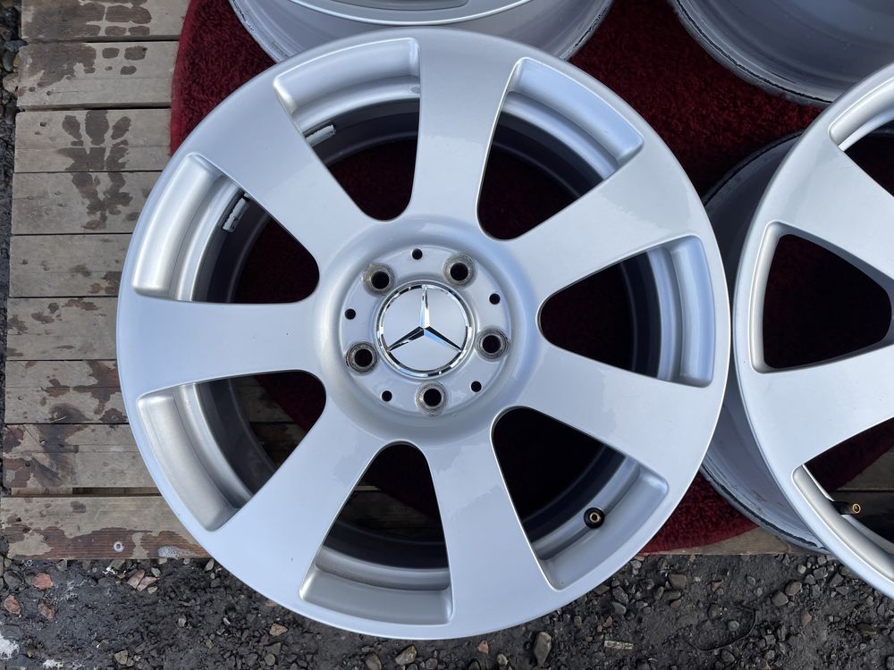 Original Mercedes Vito Viano 124 A,B,E,C-class R17 5x112