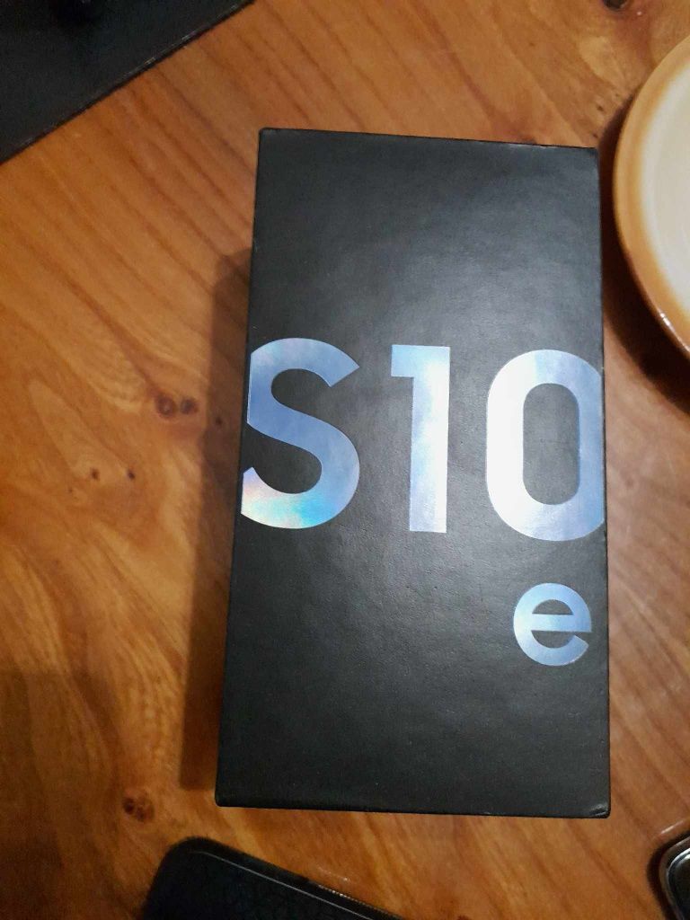 Samsung Galaxy S10e