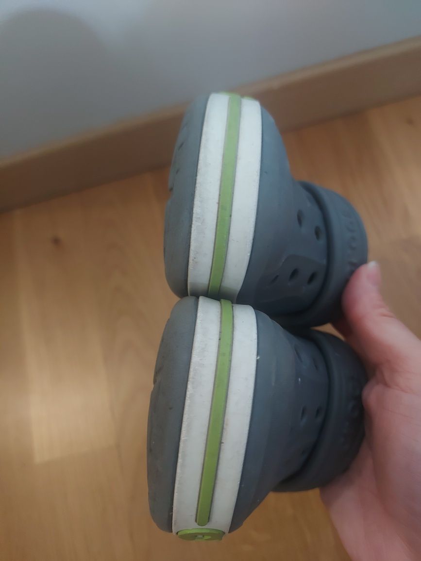 Klapki Crocs r. C10