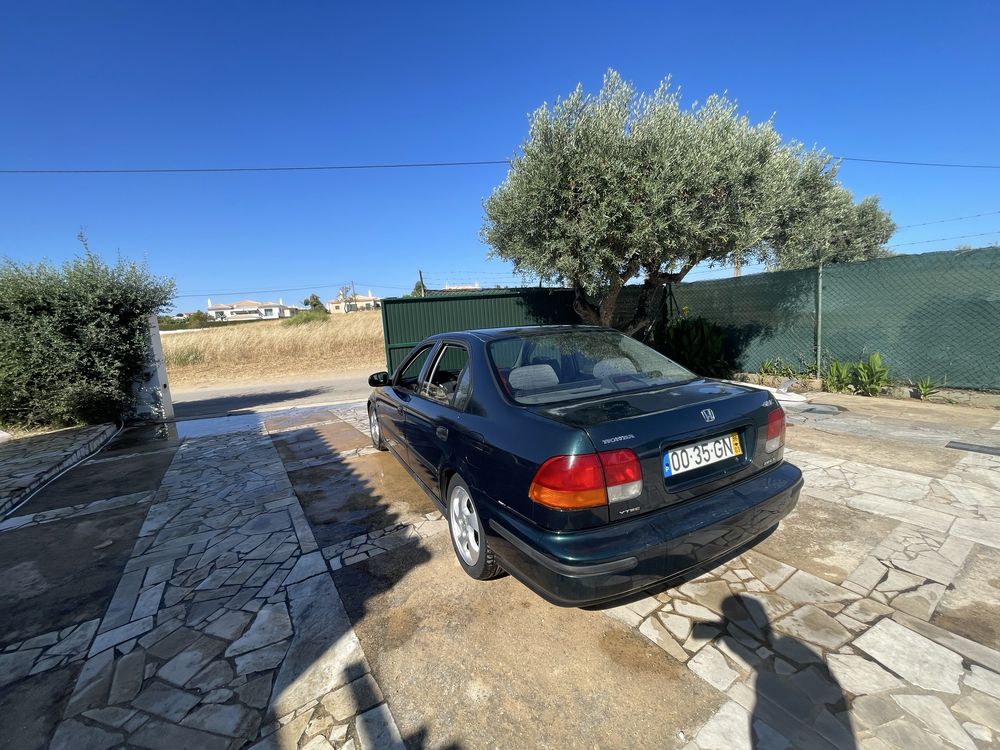 Vendo honda civic 1.5i LS vtec 1996