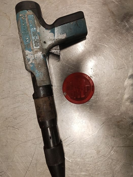 Pistolet do kołków