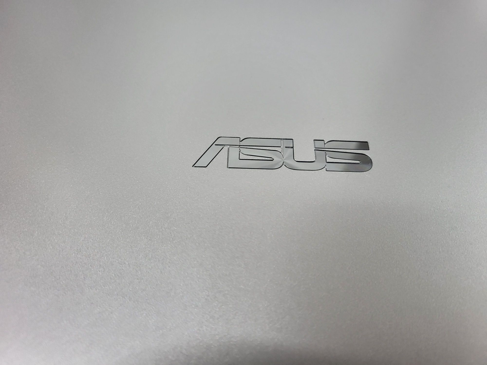 Portatil Asus Ryzen 5