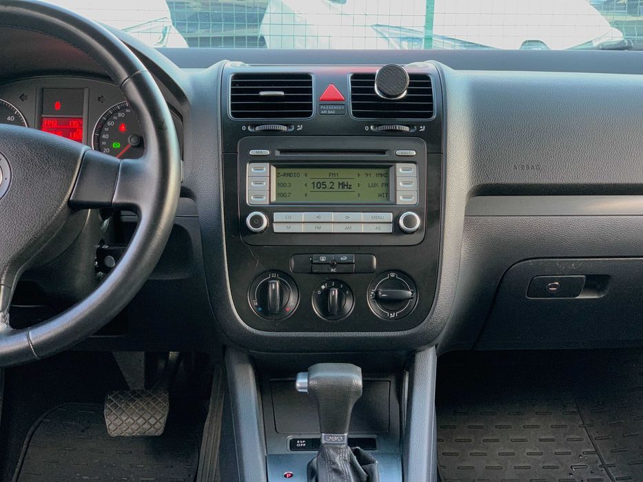 Volkswagen Golf 2007 автомат