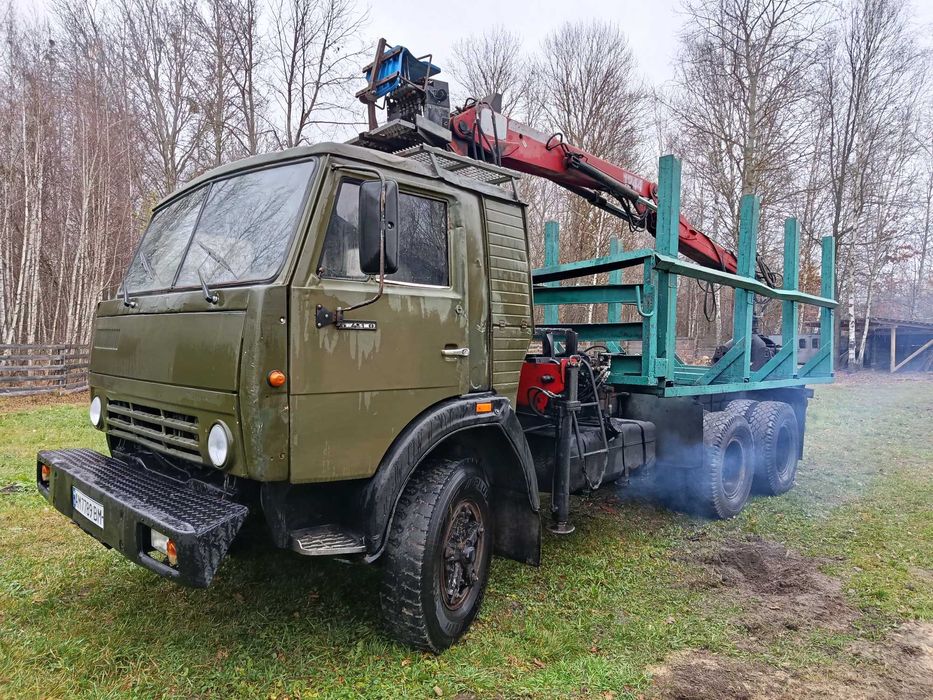 Продам камаз лісовоз
