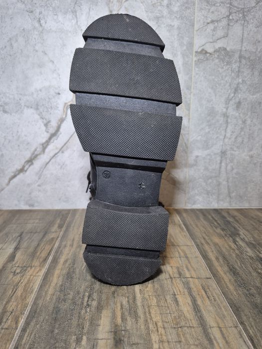 Шкіряні черевики 39 жіночі