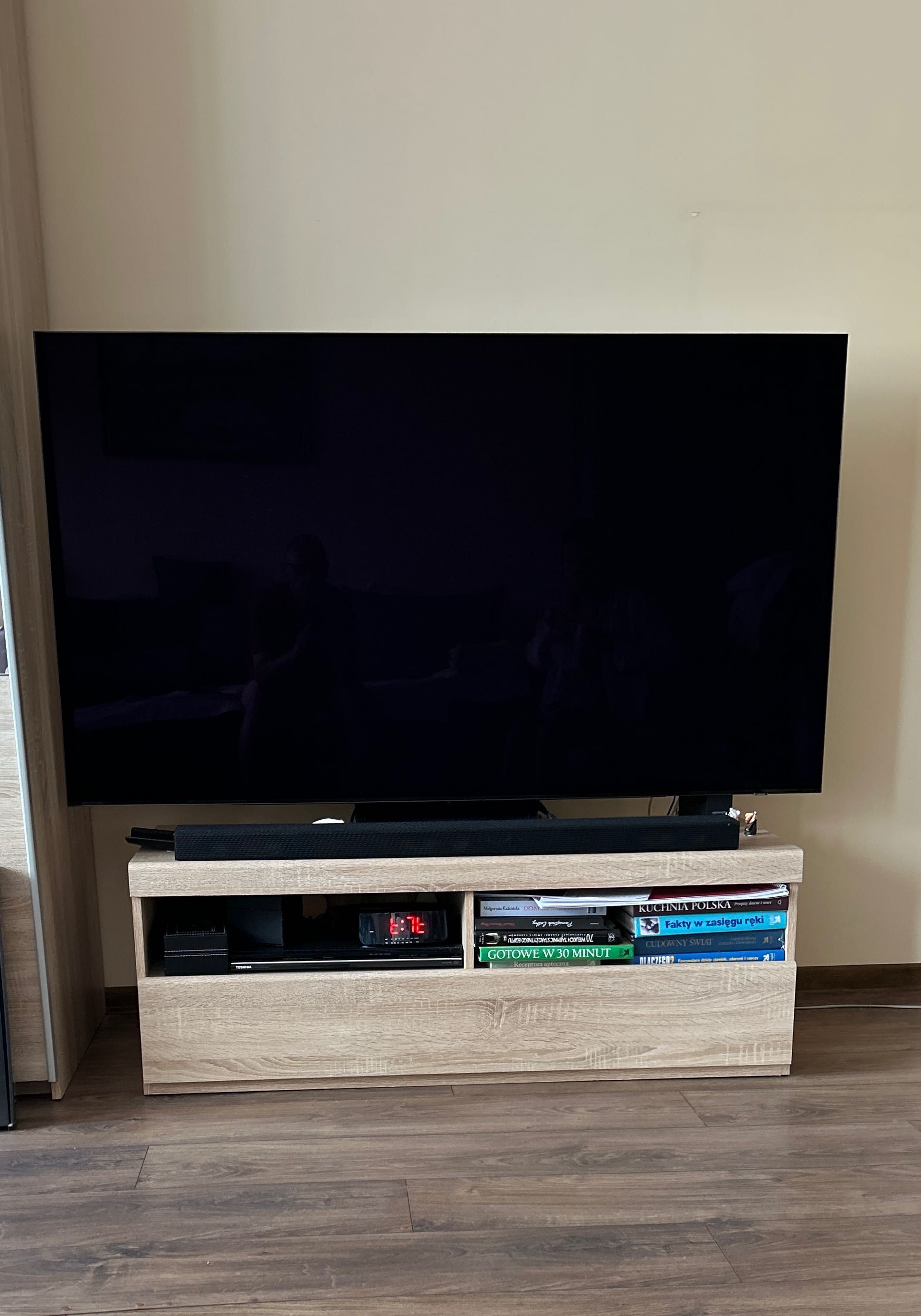 Sprzedam witryna plus szafka TV