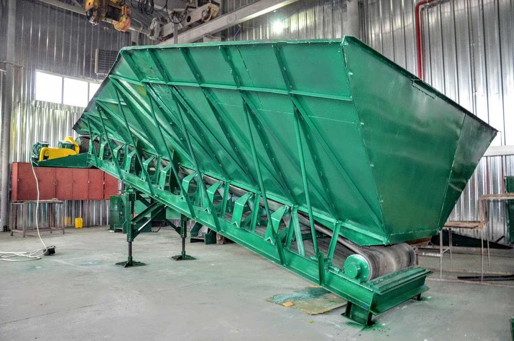 Приймальні бункери, бункер з конвеєром ВИМАЛСПЕЦБУД