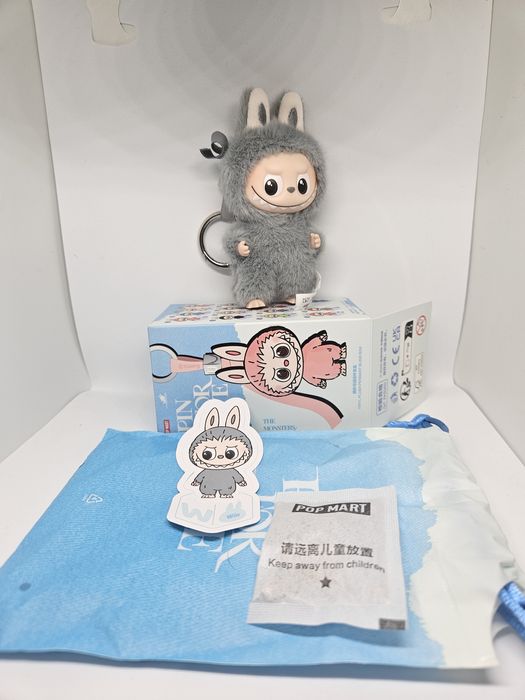 Labubu pin for love- mini labubus