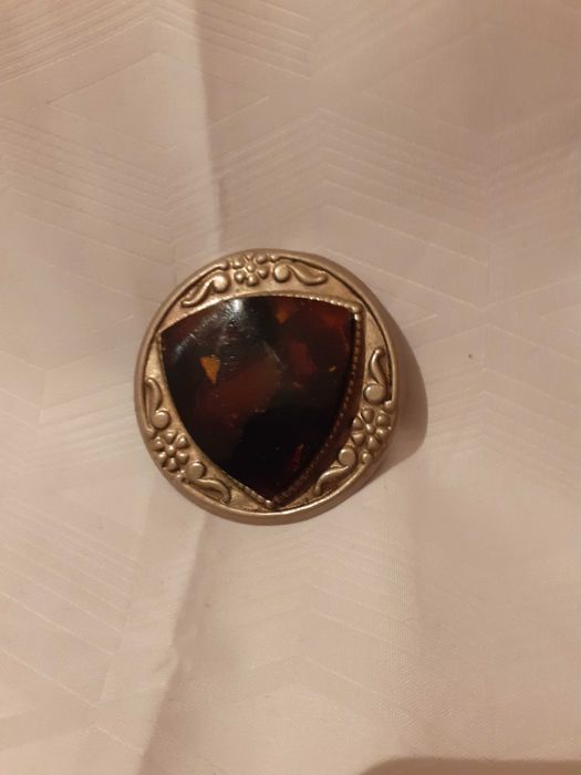 Большаяя винтажнаяя брошь с янтарем. СССР.