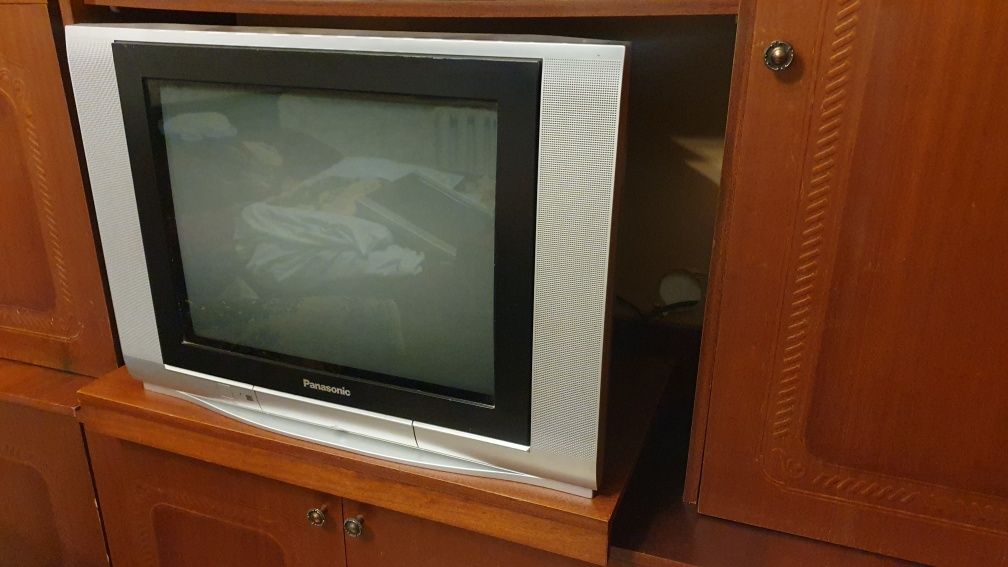 Телевізор Panasonic Colour TC-21FG10T, діагональ 21 ", робочий