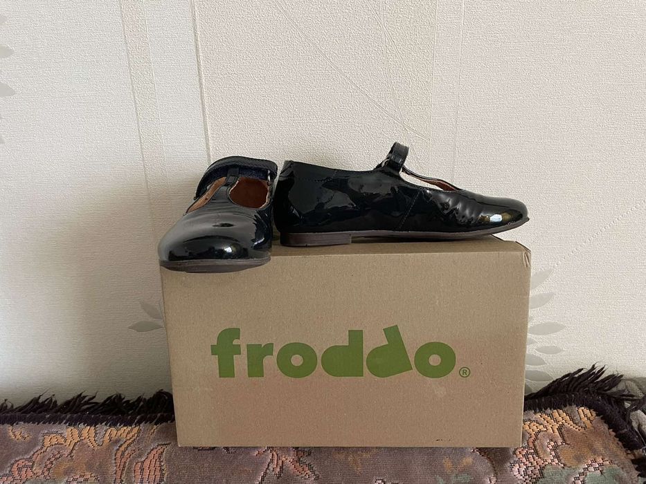 Детская обувь ( девичья обувь)