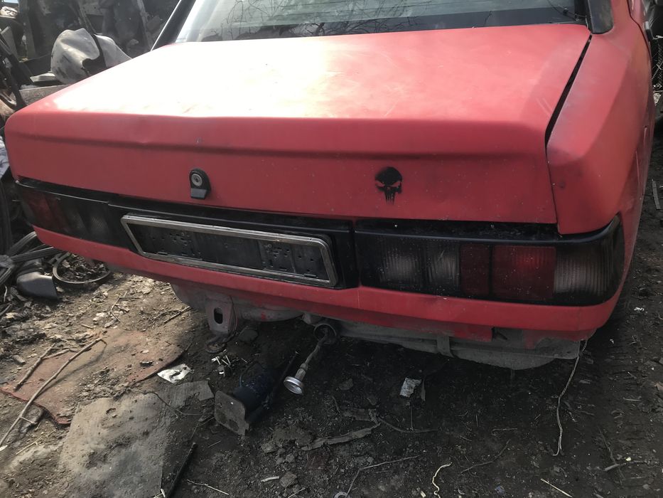 Продам фонари и крышку DOHC Форд Сиерра Скорпио Ford Scorpio Sierra