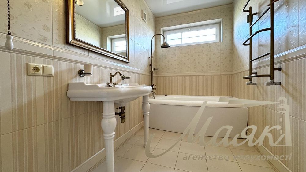 ОРЕНДА будинку на Правому березі