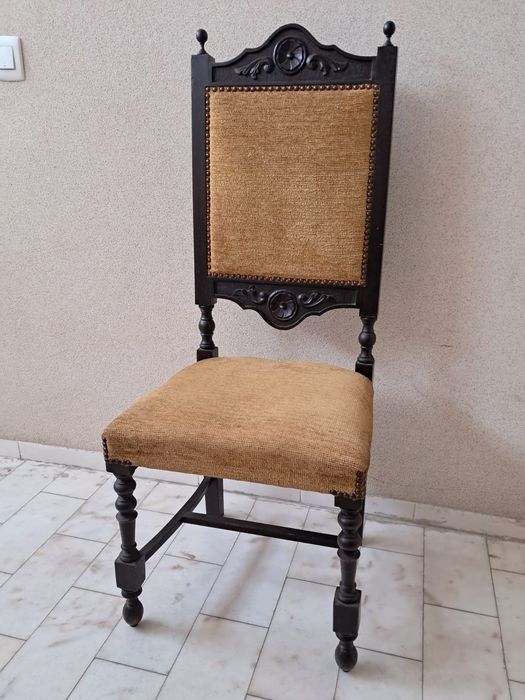 Cadeira madeira antiga ~114cm altura