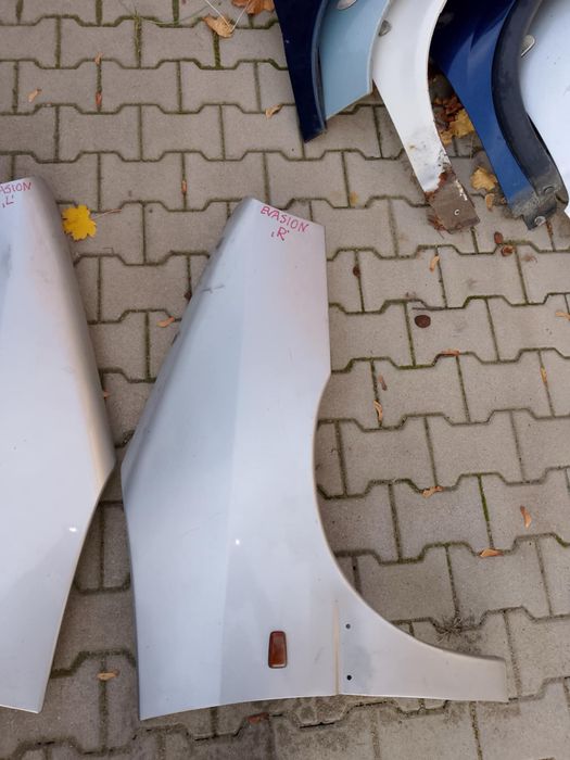 Błotnik Evasion Lift AFRHWB Prawy przód