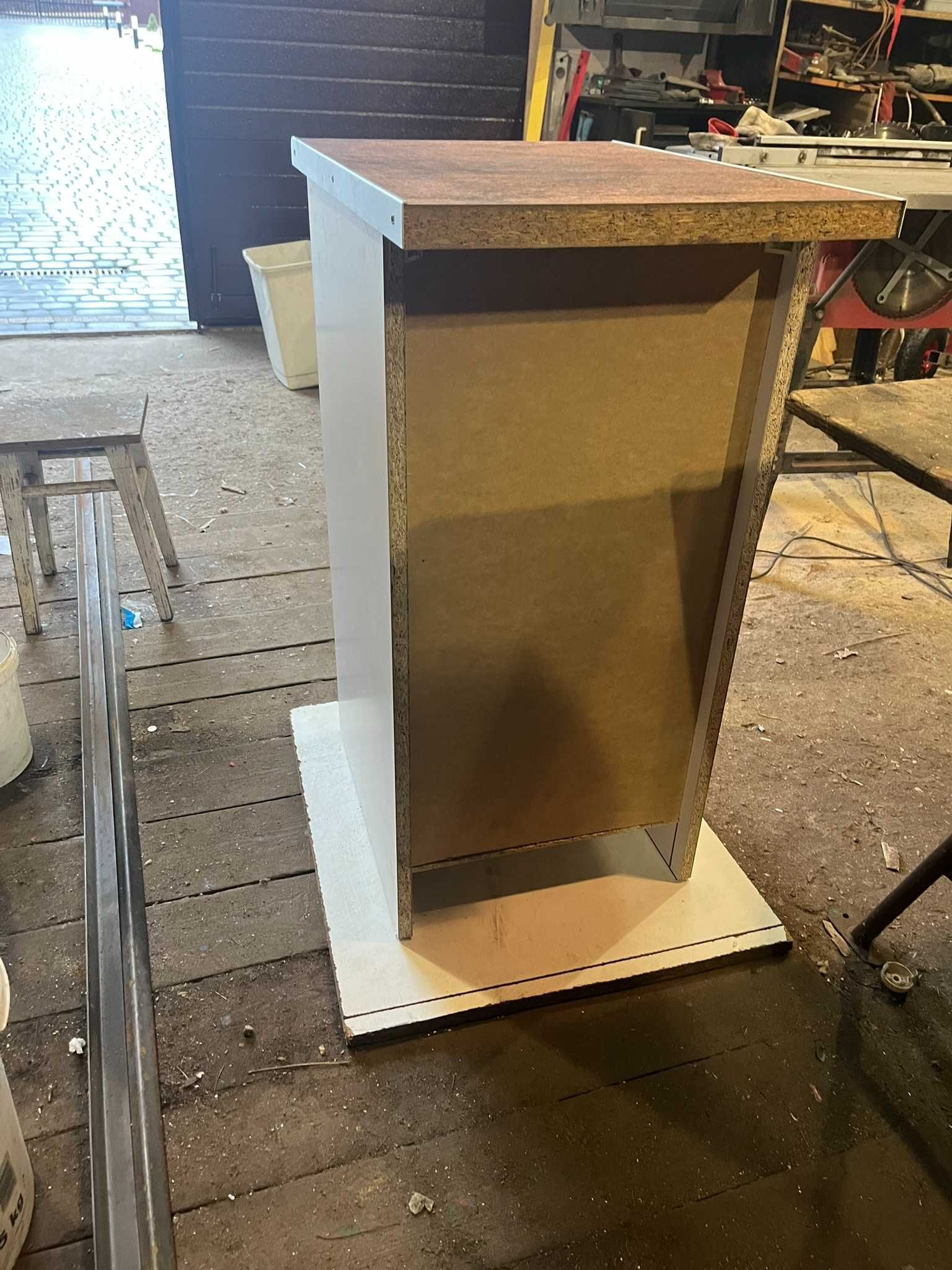 Szafka kuchenna z blatem 40 cm