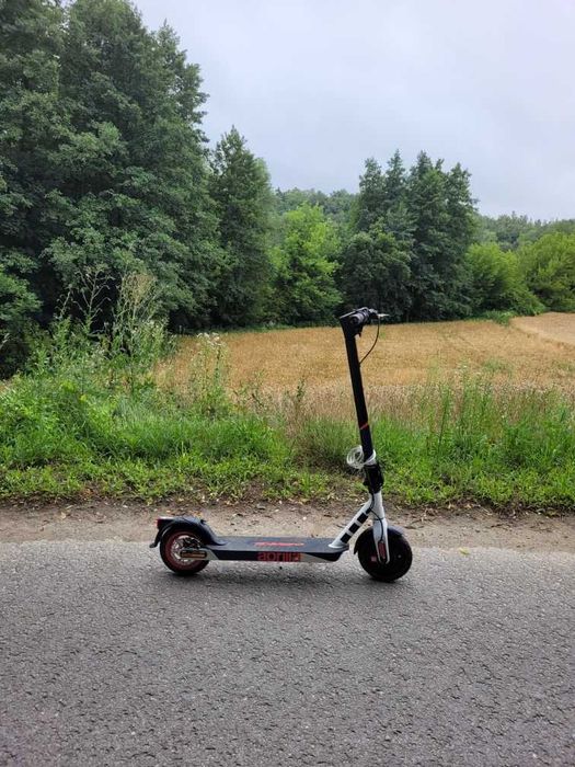 hulajnoga Aprilia E-SRZ