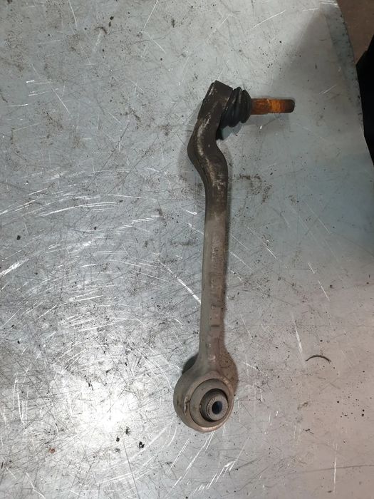 Braço de suspensão frente esquerdo BMW 1 (F21)