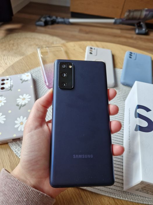 Samsung Galaxy S20 FE 128GB (bez ładowarki)