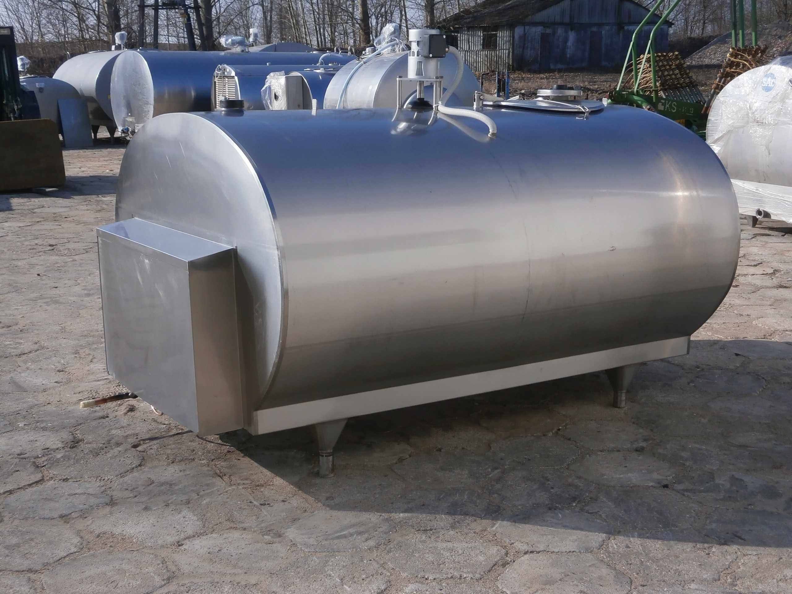 Schładzalnik zbiornik chłodnia do mleka Mueller, 2200 L nowy osprzęt