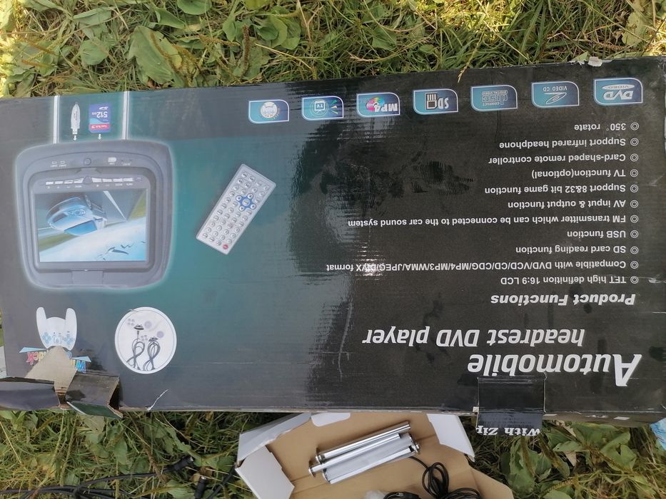 Dwa zagłówki z telewizorami 9 cali gry piloty2sz cd USB joystick 6 szt