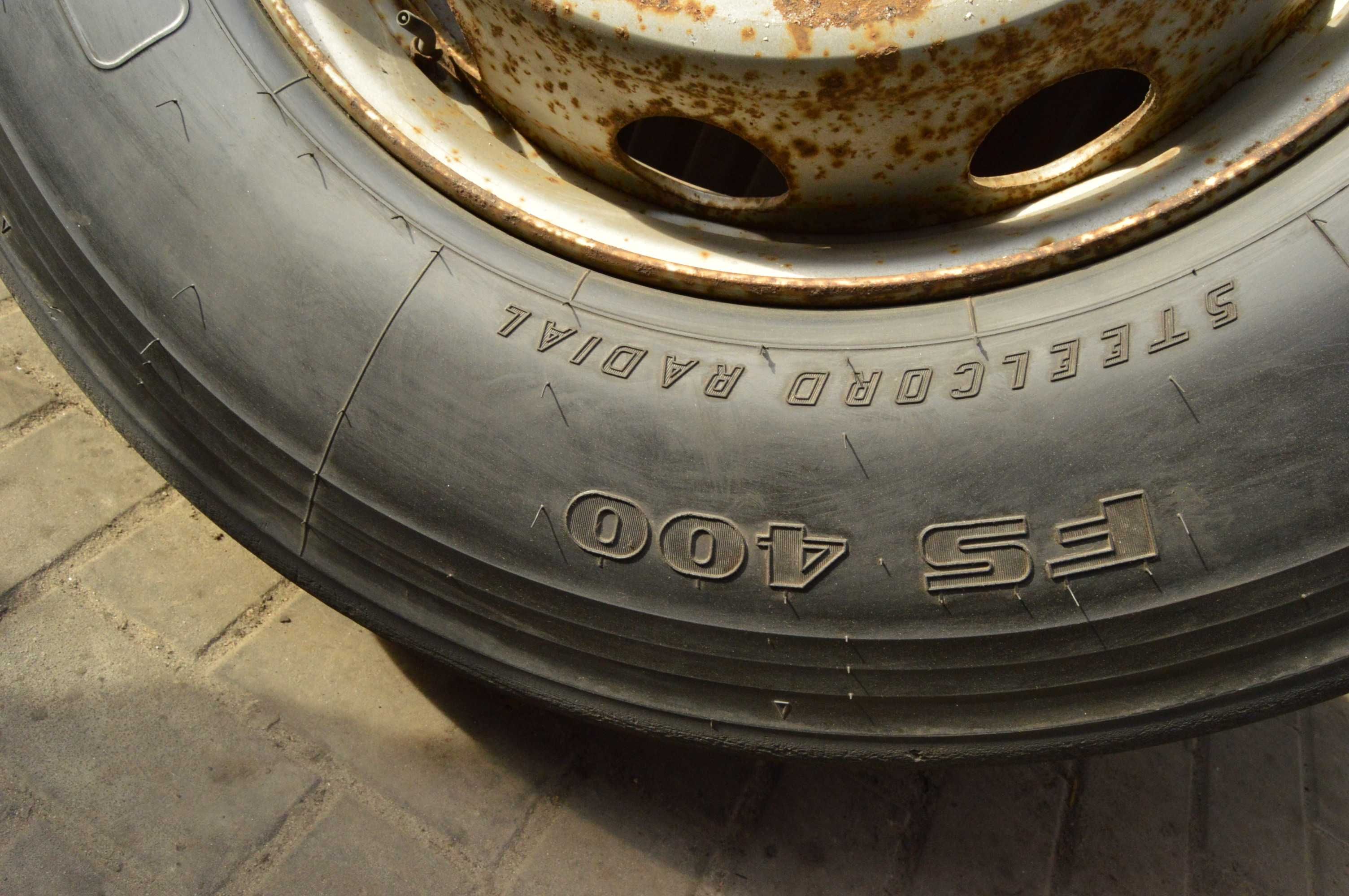 Opona FIRESTONE FS400, 315/70 R22.5, prowadząca, przód