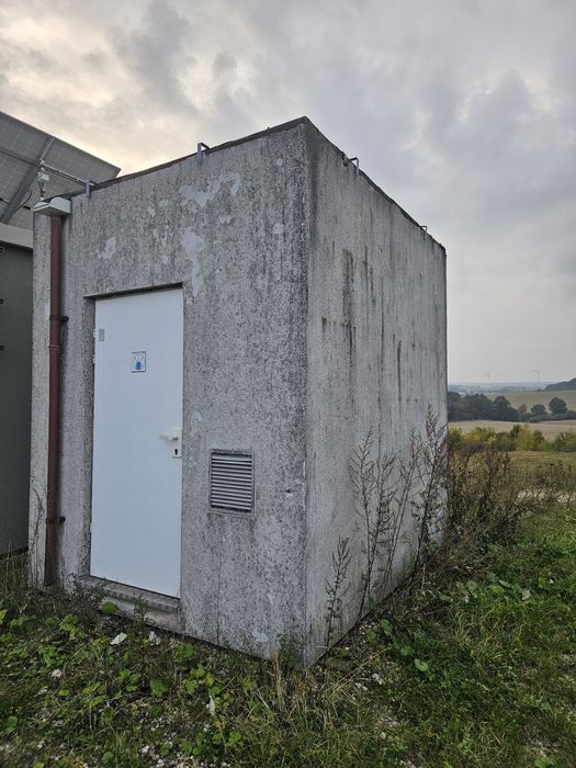Sprzedam kontener/magazyn betonowy