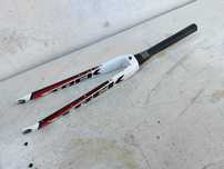Widelec szosowy full carbon TREK BONTRAGER tapered 1.125 na 1.5 cala