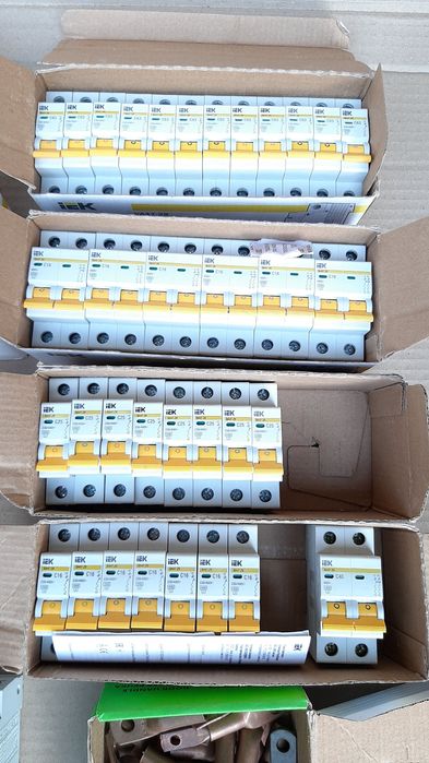 Автомат 100А 63А 50А 40А 32А 25А 16А одно,двох,трьохполюсні