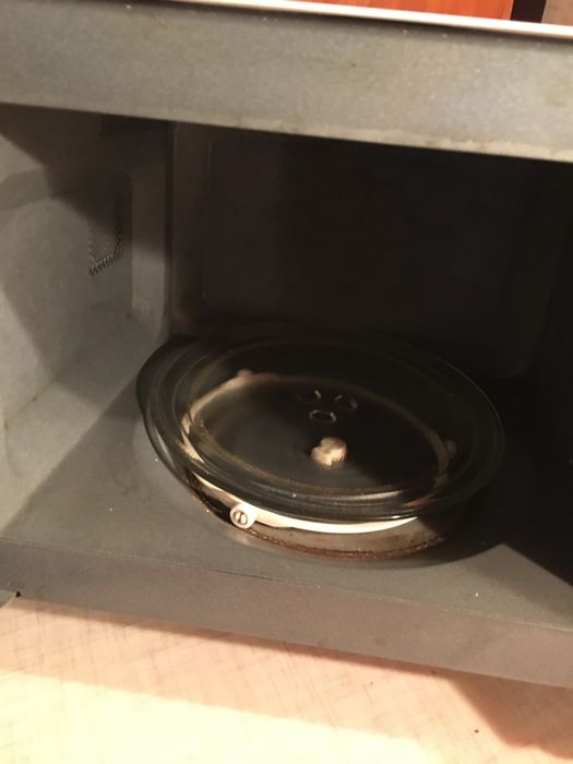 Мікрохвилюва пічь