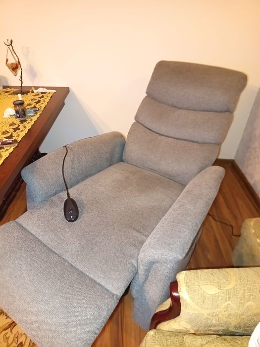 Fotel podgrzewany z funkcją masazu