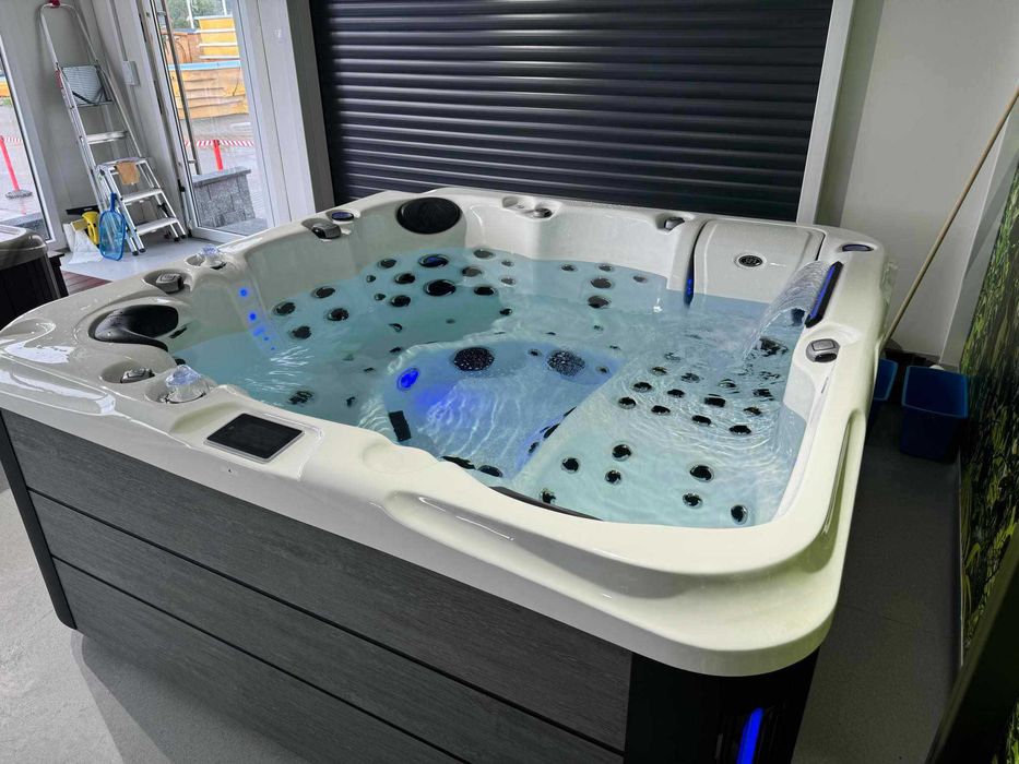 Jacuzzi z hydromasażem wanna ogrodowa luksusowe SPA dla 3,4,5,6 osób