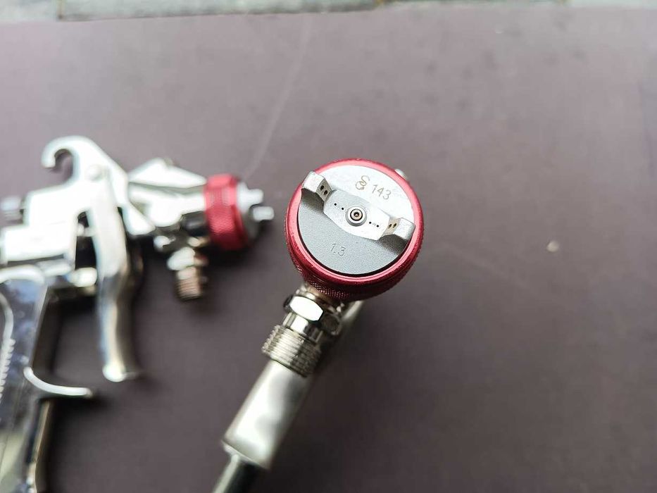 Dwa pistolety lakiernicze Expert HP dolnozasilane, dysza 1.3mm używane