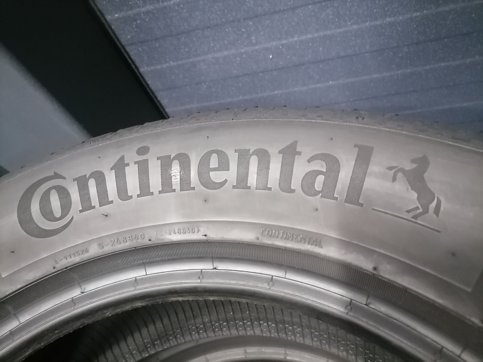 Літні Шини БВ 235/55 R17 CONTINENTAL Premium Contact 6 Склад