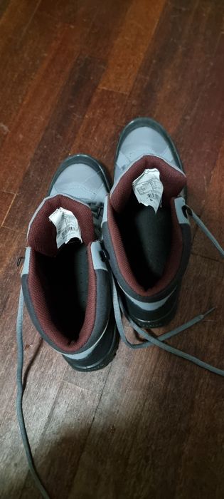 Botas caminhada impermeáveis 39