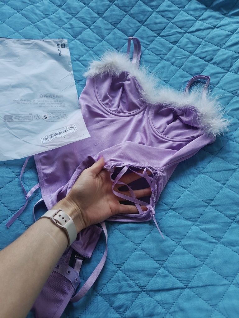 Seksowna bielizna z puszysty dekor podwiązki teddy