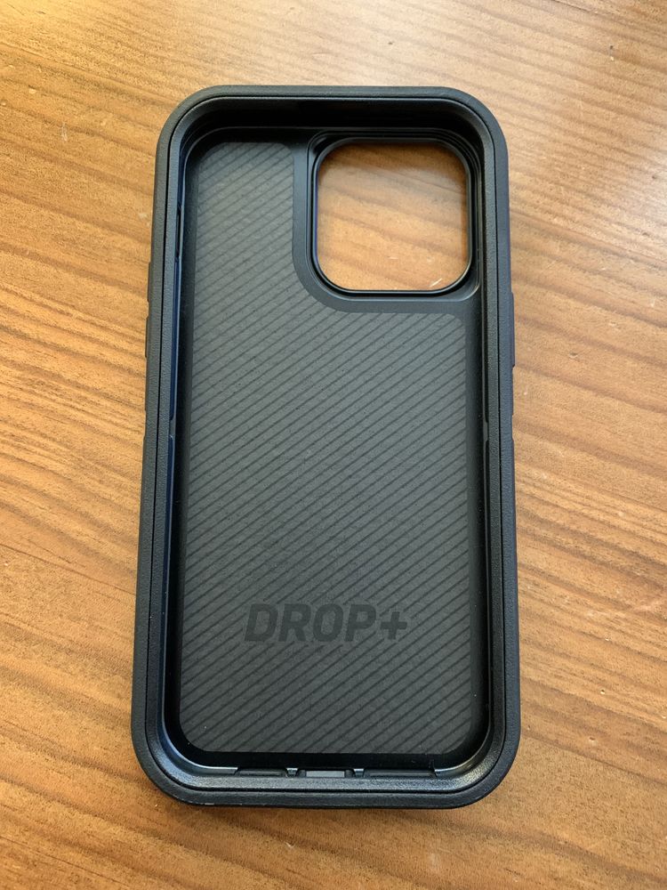 Otterbox Capa Defender para IPhone 14 Pro Max Black